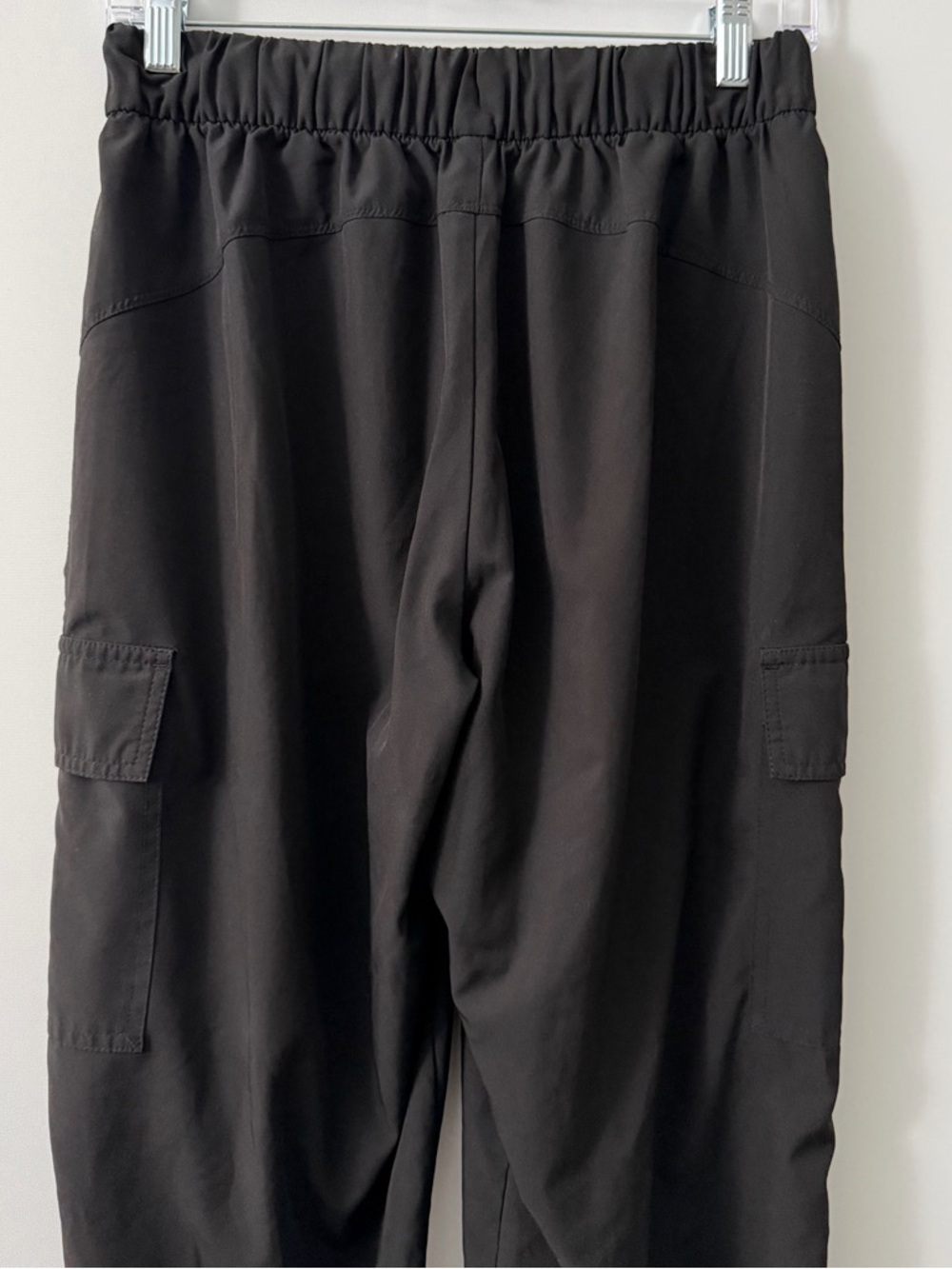 Old Navy Size Medium Cargo Pants Lightweight Stretchtech Drawstring Black Used - Picture 5 of 8